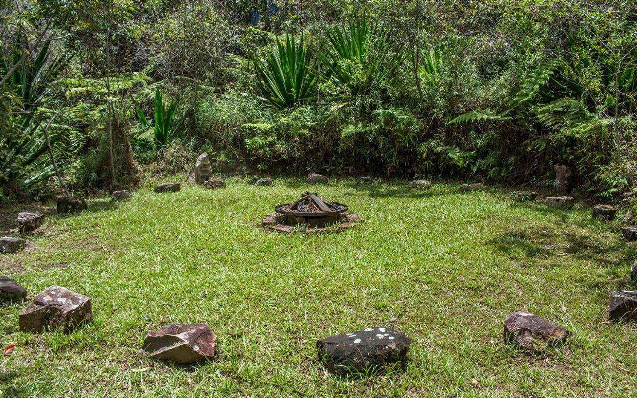 Pousada Flor De Acucena Igatu Bagian luar foto